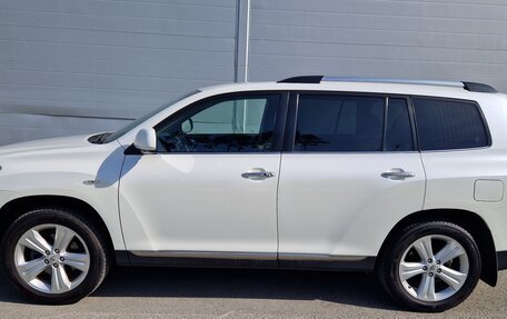 Toyota Highlander III, 2011 год, 1 870 000 рублей, 5 фотография