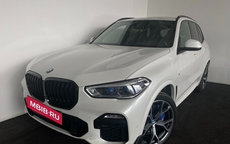 BMW X5, 2021 год, 7 970 000 рублей, 2 фотография