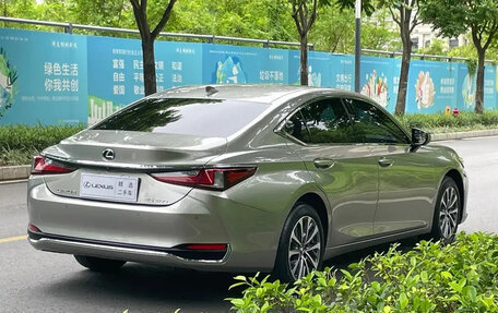 Lexus ES VII, 2021 год, 2 700 000 рублей, 6 фотография