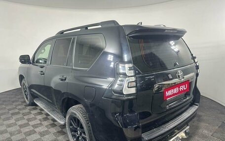 Toyota Land Cruiser Prado 150 рестайлинг 2, 2021 год, 6 200 000 рублей, 5 фотография