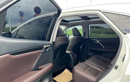 Lexus RX IV рестайлинг, 2021 год, 4 350 000 рублей, 12 фотография