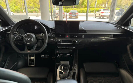 Audi RS 4, 2021 год, 6 850 000 рублей, 7 фотография