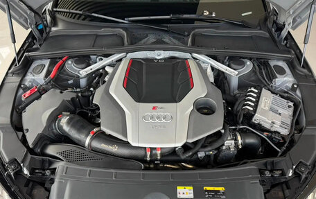 Audi RS 4, 2021 год, 6 850 000 рублей, 6 фотография