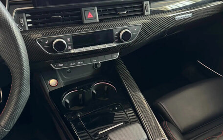 Audi RS 4, 2021 год, 6 850 000 рублей, 13 фотография