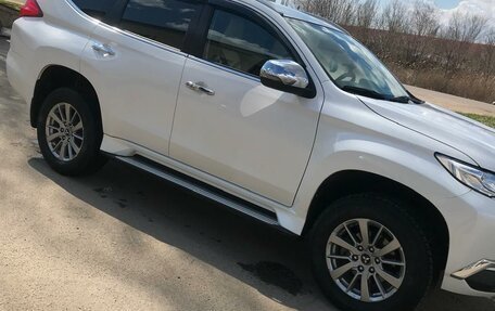Mitsubishi Pajero Sport III рестайлинг, 2019 год, 3 650 000 рублей, 4 фотография