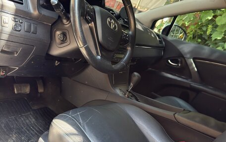 Toyota Avensis III рестайлинг, 2009 год, 1 290 000 рублей, 10 фотография