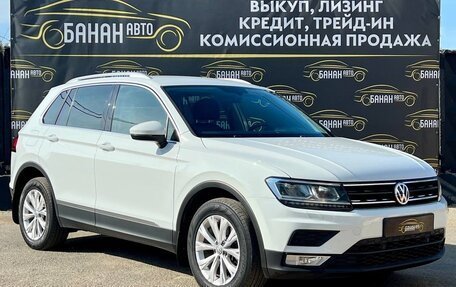 Volkswagen Tiguan II, 2017 год, 1 999 000 рублей, 3 фотография