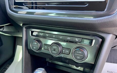 Volkswagen Tiguan II, 2017 год, 1 999 000 рублей, 21 фотография