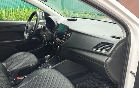 Hyundai Solaris II рестайлинг, 2021 год, 1 780 000 рублей, 8 фотография