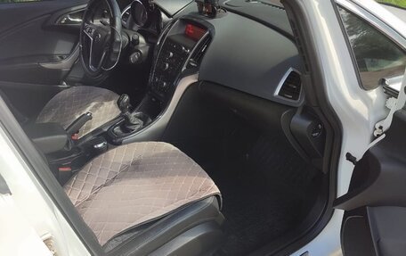 Opel Astra J, 2013 год, 1 050 000 рублей, 13 фотография