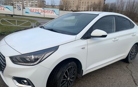 Hyundai Solaris II рестайлинг, 2017 год, 1 250 000 рублей, 4 фотография