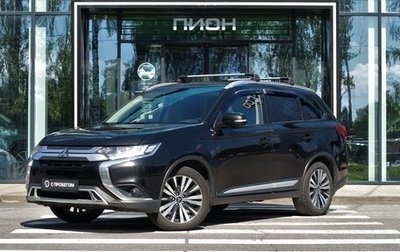 Mitsubishi Outlander III рестайлинг 3, 2018 год, 1 845 000 рублей, 1 фотография