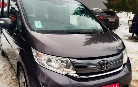 Honda Stepwgn IV, 2019 год, 2 150 000 рублей, 1 фотография