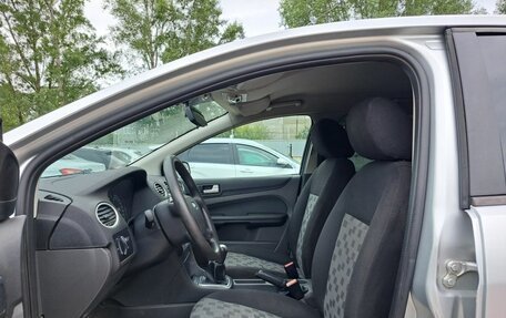 Ford Focus II рестайлинг, 2005 год, 279 000 рублей, 16 фотография