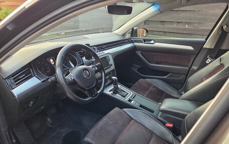 Volkswagen Passat B8 рестайлинг, 2015 год, 1 400 000 рублей, 2 фотография