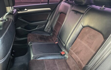 Volkswagen Passat B8 рестайлинг, 2015 год, 1 400 000 рублей, 7 фотография