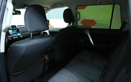 Toyota Land Cruiser Prado 150 рестайлинг 2, 2013 год, 3 390 000 рублей, 11 фотография