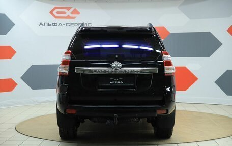 Toyota Land Cruiser Prado 150 рестайлинг 2, 2013 год, 3 390 000 рублей, 6 фотография