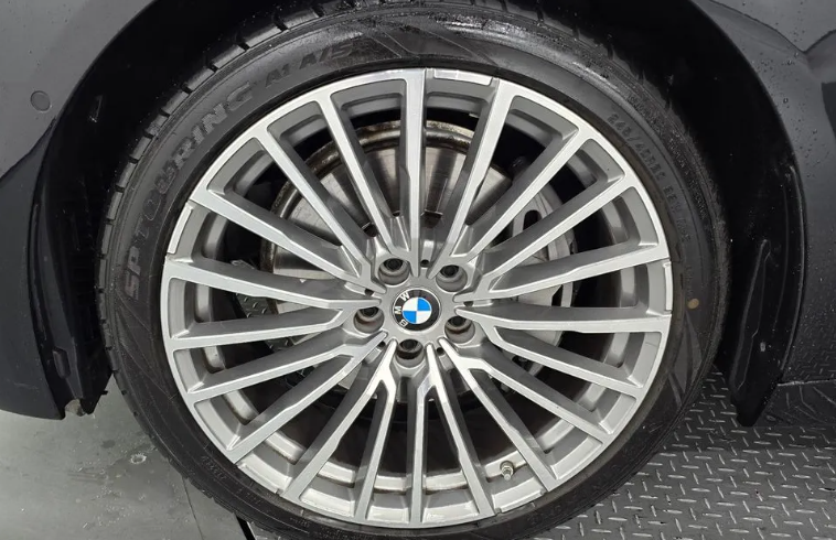 BMW 7 серия G11-G12 рестайлинг, 2021 год, 6 600 000 рублей, 3 фотография