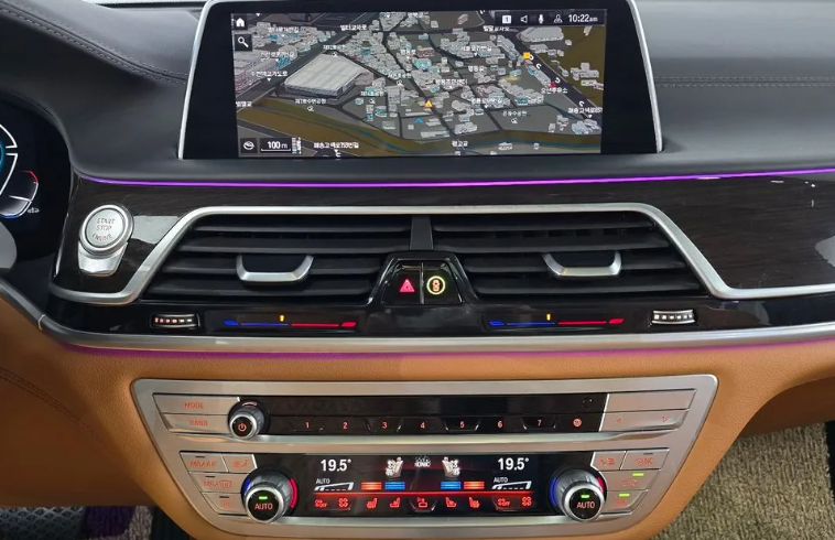 BMW 7 серия G11-G12 рестайлинг, 2021 год, 6 600 000 рублей, 11 фотография