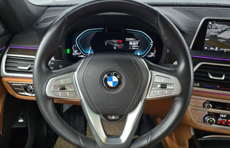 BMW 7 серия G11-G12 рестайлинг, 2021 год, 6 600 000 рублей, 10 фотография