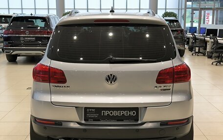 Volkswagen Tiguan I, 2015 год, 2 090 000 рублей, 6 фотография