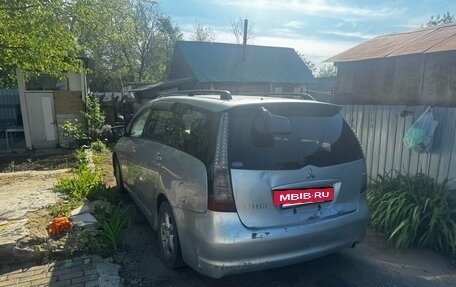 Mitsubishi Grandis, 2003 год, 250 000 рублей, 3 фотография