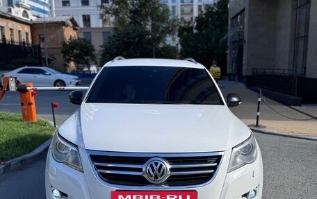 Volkswagen Tiguan I, 2010 год, 1 599 999 рублей, 3 фотография