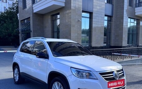 Volkswagen Tiguan I, 2010 год, 1 599 999 рублей, 2 фотография