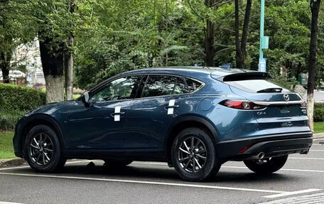 Mazda CX-4, 2022 год, 2 410 213 рублей, 4 фотография