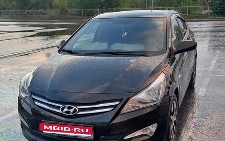 Hyundai Solaris II рестайлинг, 2014 год, 990 000 рублей, 2 фотография