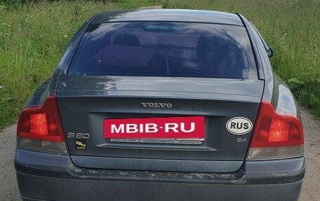 Volvo S60 III, 2003 год, 310 000 рублей, 2 фотография