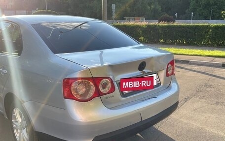 Volkswagen Jetta VI, 2007 год, 620 000 рублей, 8 фотография