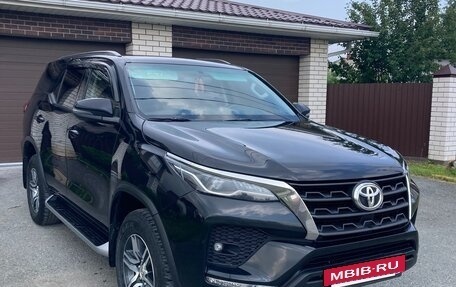 Toyota Fortuner II, 2021 год, 3 600 000 рублей, 3 фотография