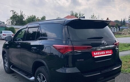 Toyota Fortuner II, 2021 год, 3 600 000 рублей, 6 фотография