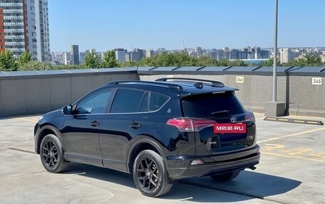 Toyota RAV4, 2019 год, 2 220 000 рублей, 4 фотография