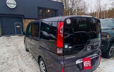 Honda Stepwgn IV, 2019 год, 2 150 000 рублей, 3 фотография