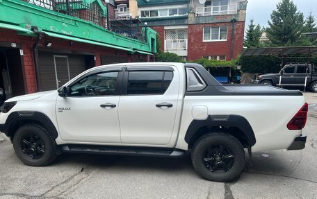 Toyota Hilux VIII, 2022 год, 7 000 000 рублей, 5 фотография
