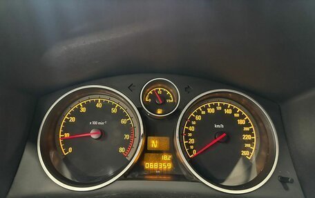 Opel Zafira B, 2010 год, 820 000 рублей, 19 фотография
