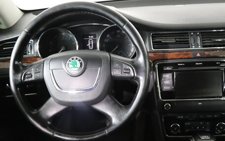 Skoda Superb III рестайлинг, 2011 год, 899 990 рублей, 9 фотография