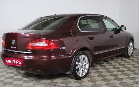Skoda Superb III рестайлинг, 2011 год, 899 990 рублей, 5 фотография