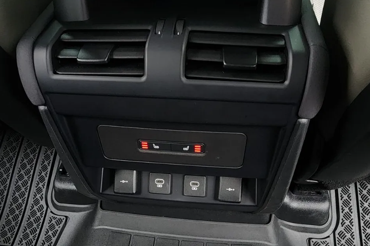 Land Rover Defender II, 2021 год, 6 135 000 рублей, 15 фотография