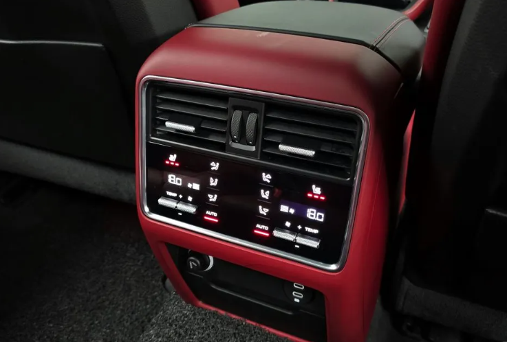 Porsche Cayenne S, 2021 год, 7 970 000 рублей, 15 фотография