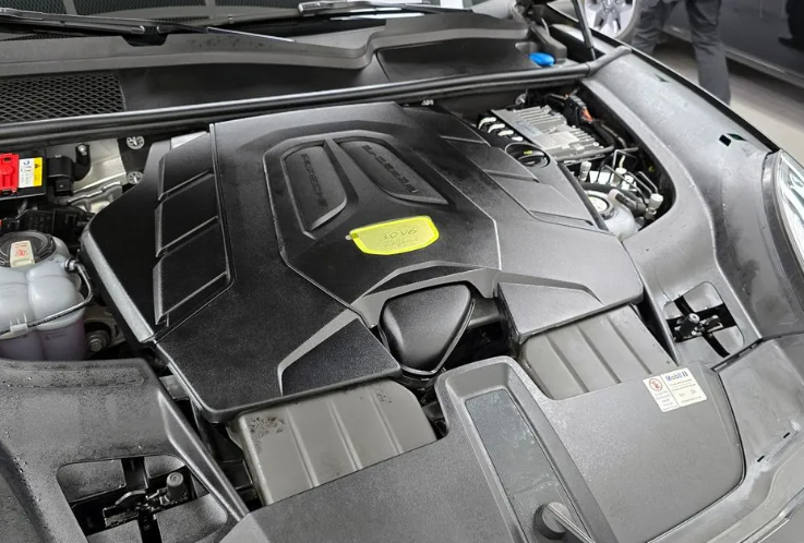 Porsche Cayenne S, 2021 год, 7 970 000 рублей, 4 фотография