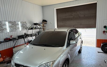 Ford Focus II рестайлинг, 2005 год, 550 000 рублей, 1 фотография