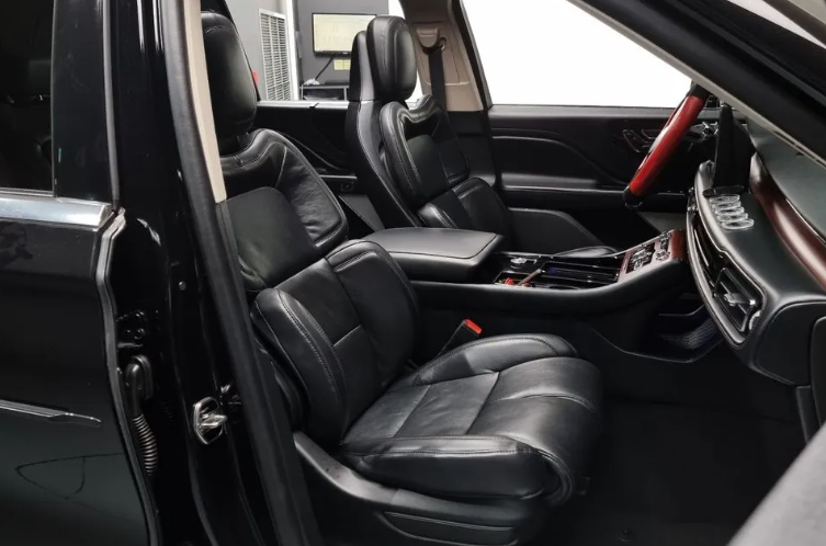 Lincoln Aviator II, 2021 год, 5 180 000 рублей, 8 фотография