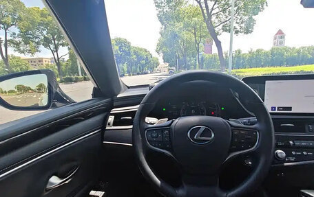 Lexus ES VII, 2022 год, 3 650 000 рублей, 6 фотография