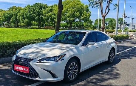 Lexus ES VII, 2022 год, 3 650 000 рублей, 2 фотография