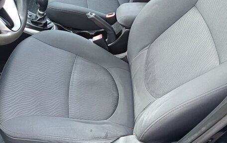 Hyundai Solaris II рестайлинг, 2013 год, 795 000 рублей, 14 фотография