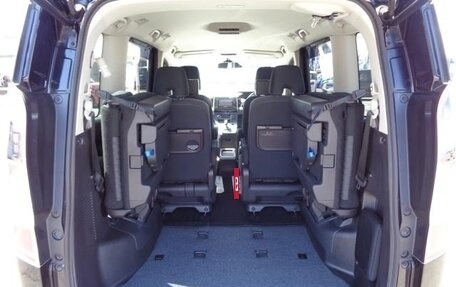 Nissan Serena IV, 2021 год, 1 800 000 рублей, 18 фотография